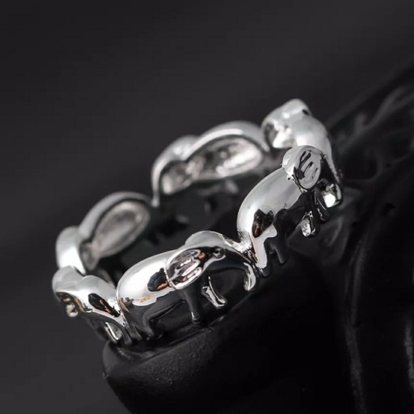 NEW Silver Lucky Elephant Eternity Band Ring - Picture 4 of 4